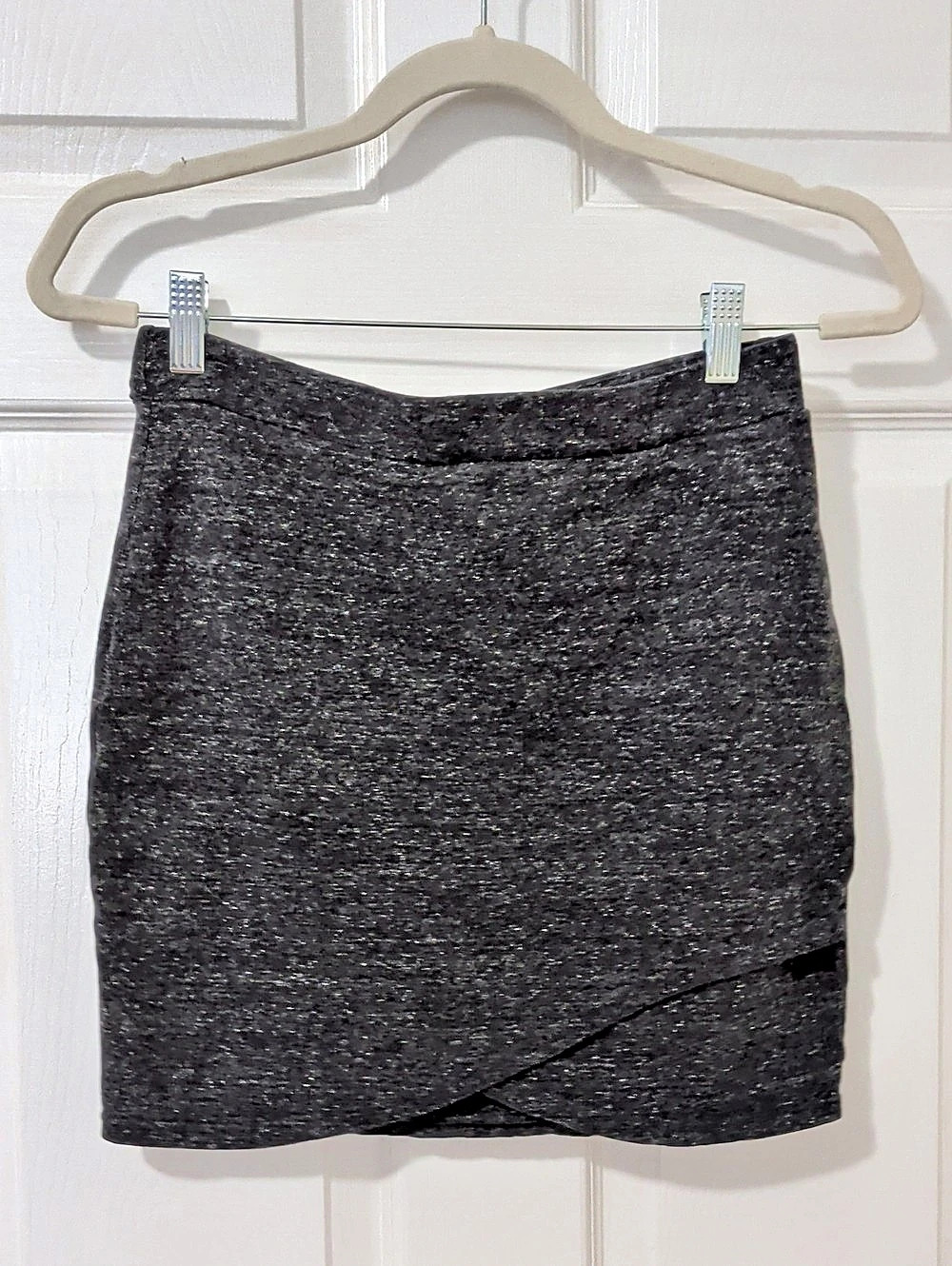 Talula Mini Wrap Skirt in Dark Heathered Gray Size Medium